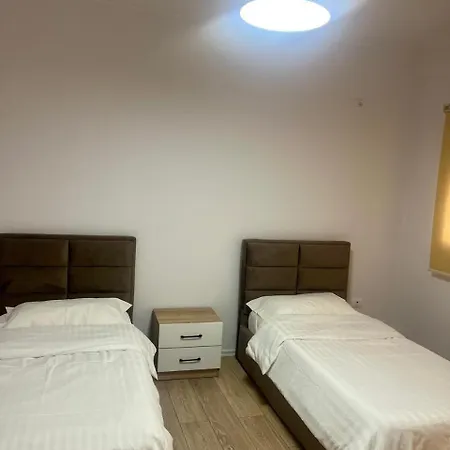 Kmk 아파트 티라나